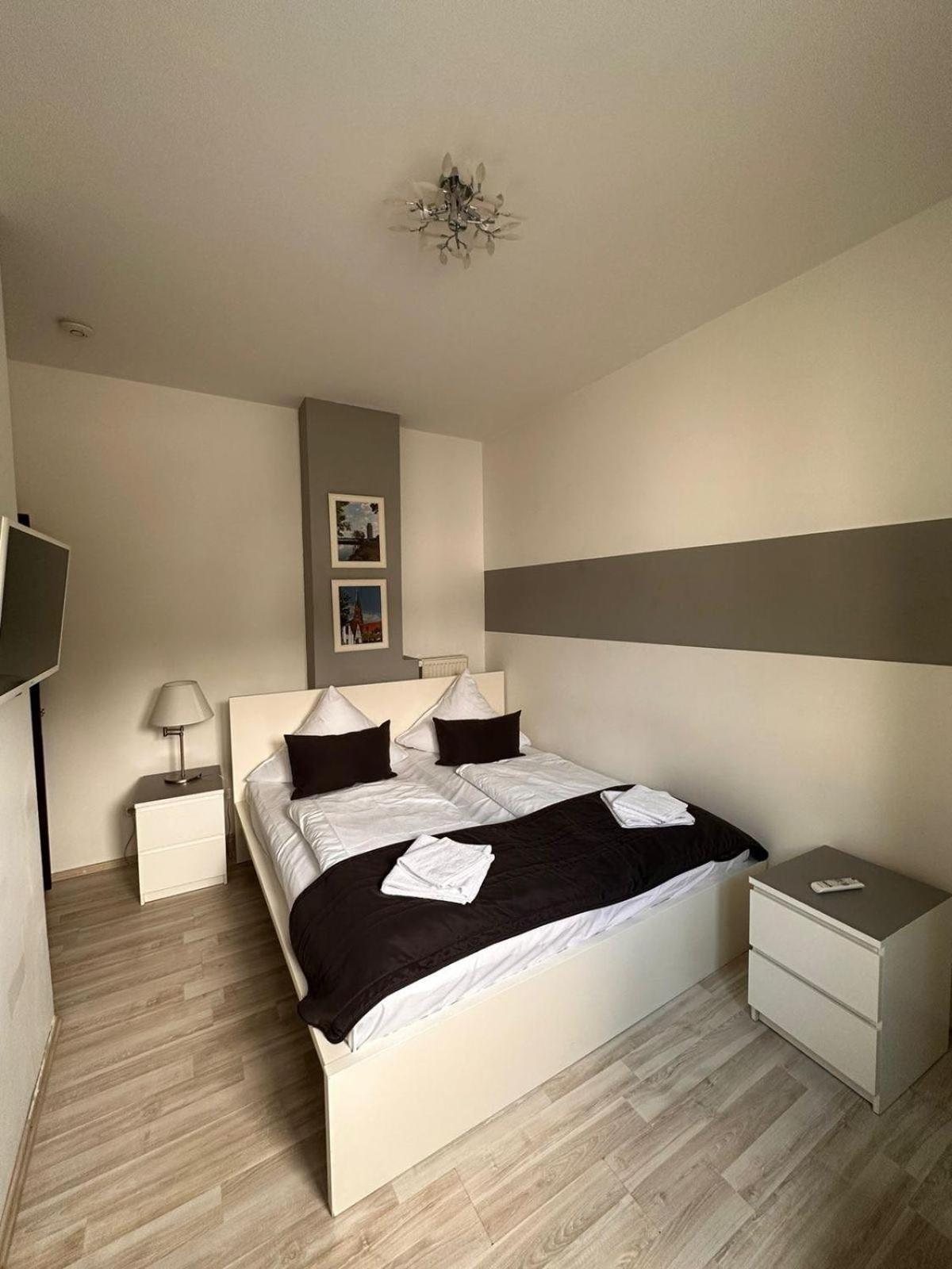 Hotel Deutscher Hof Schleswig Bagian luar foto