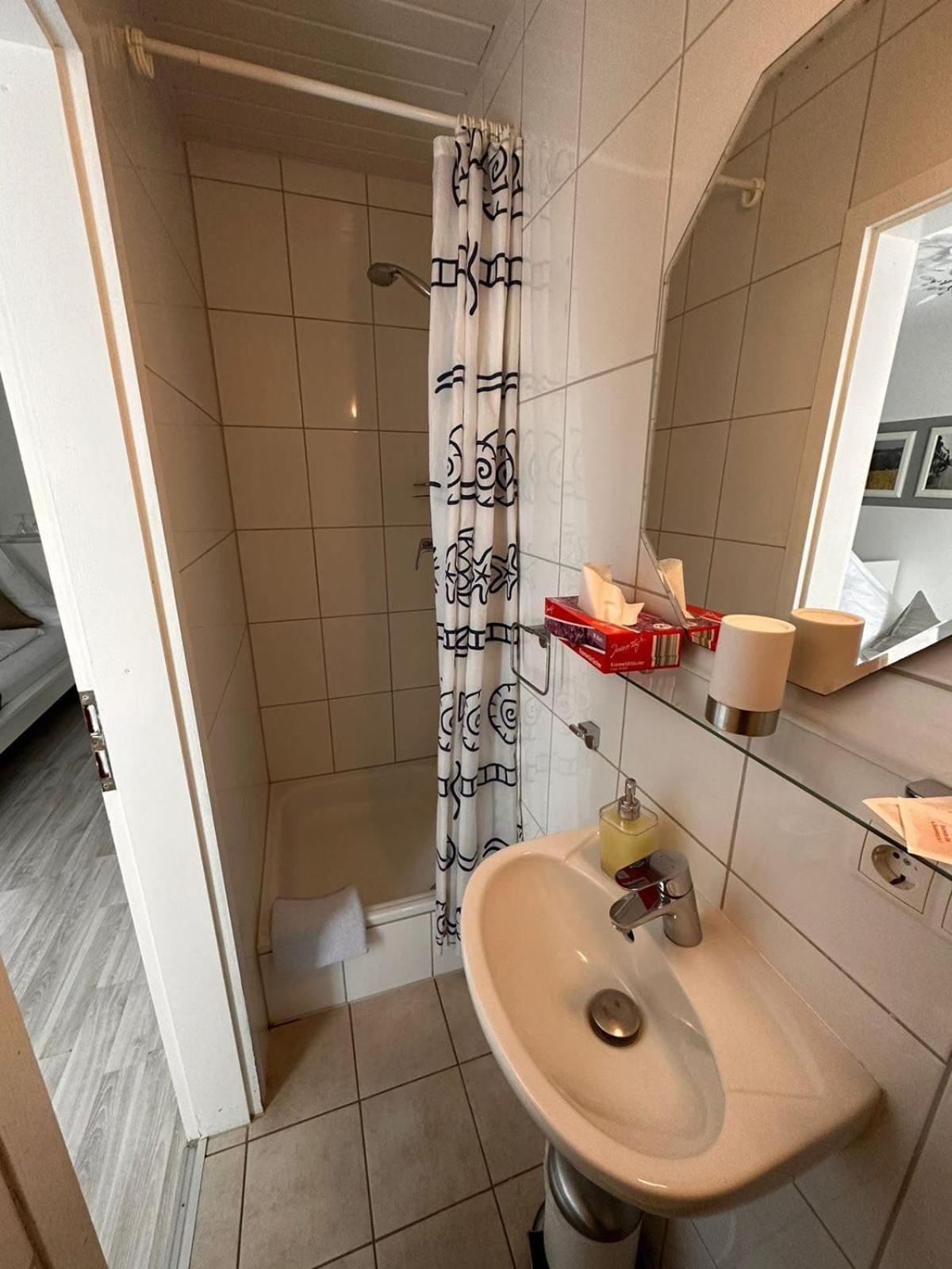 Hotel Deutscher Hof Schleswig Bagian luar foto