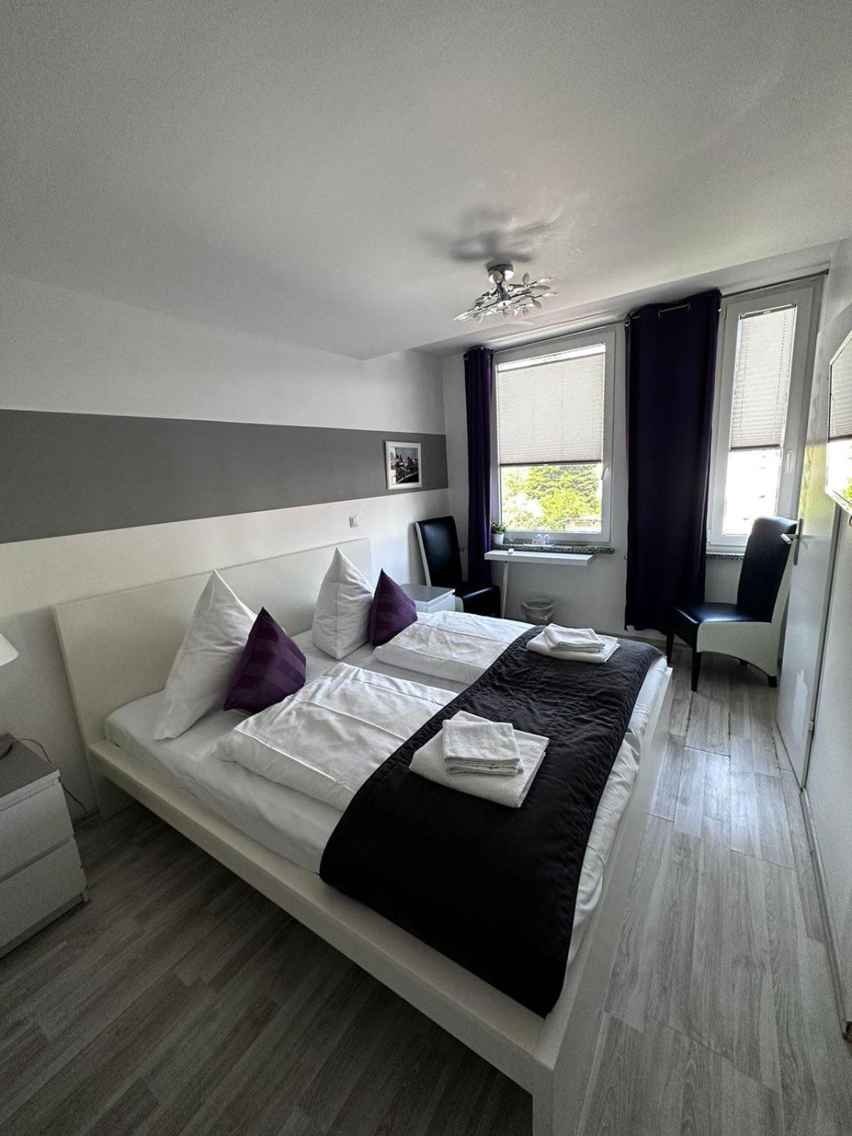 Hotel Deutscher Hof Schleswig Bagian luar foto